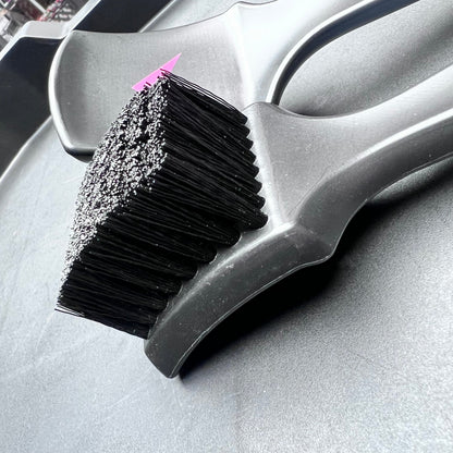 TIRE & CARPET SCRUB BRUSH