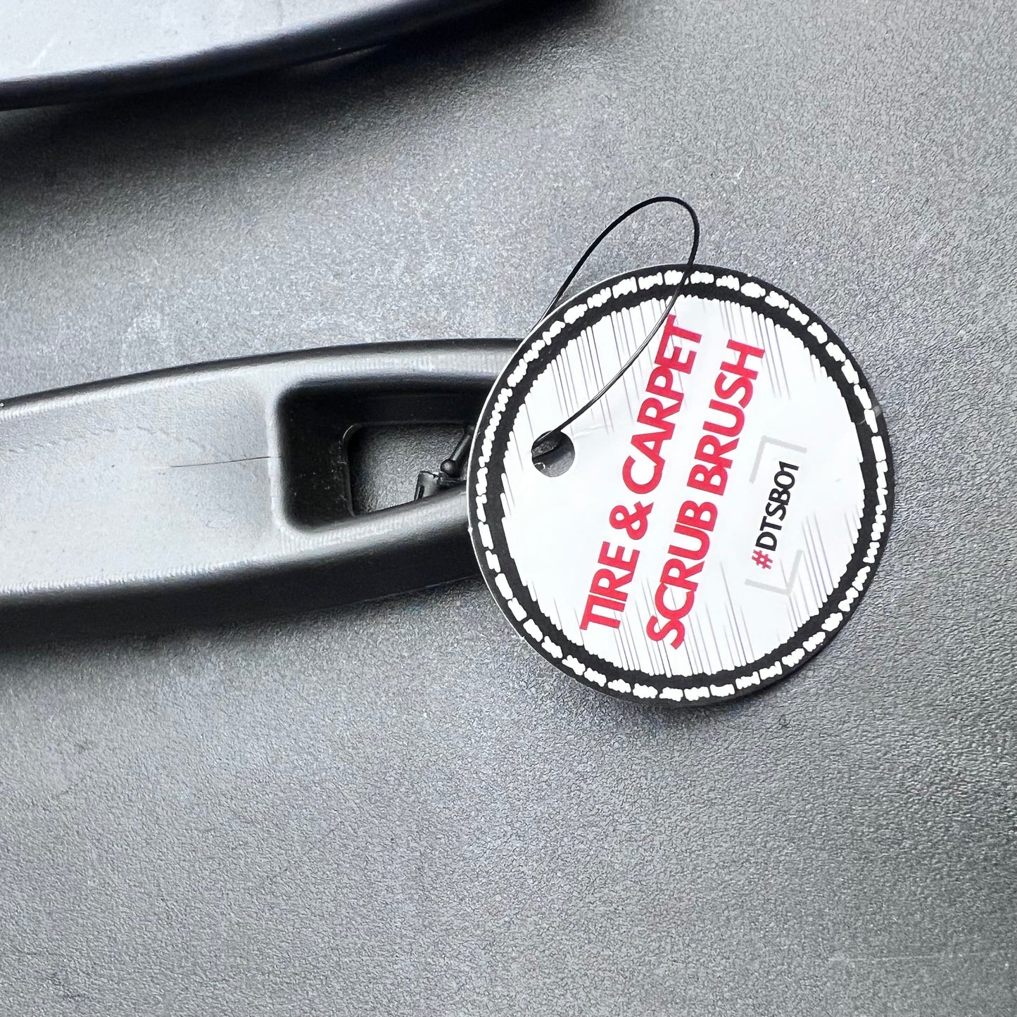 TIRE & CARPET SCRUB BRUSH