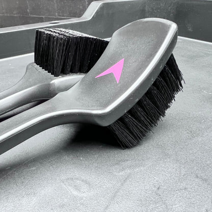 TIRE & CARPET SCRUB BRUSH